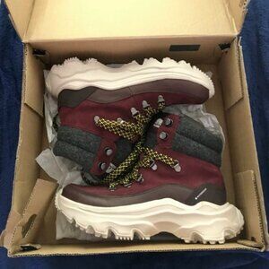 Sorel Women's Kinetic Breakthru Conquest Waterproof Boot